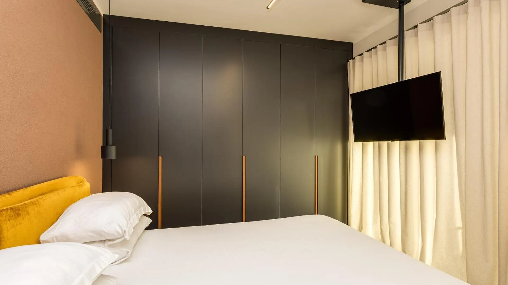 Gasometer Urban Suites Рим 5*,  Италия
